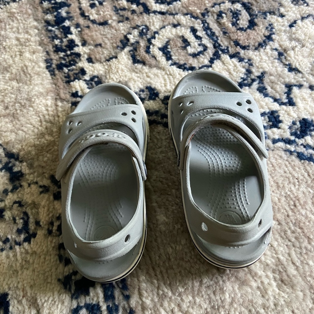 Crocs Bundle!!!!! - Picture 6 of 6